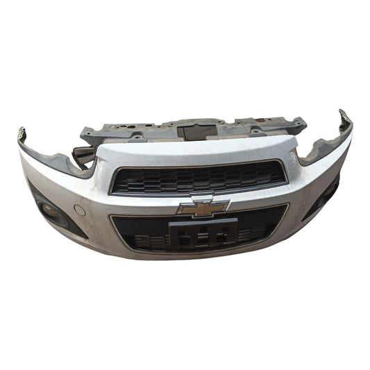 Bomper Delantero Para Chevrolet Sonic Blanco